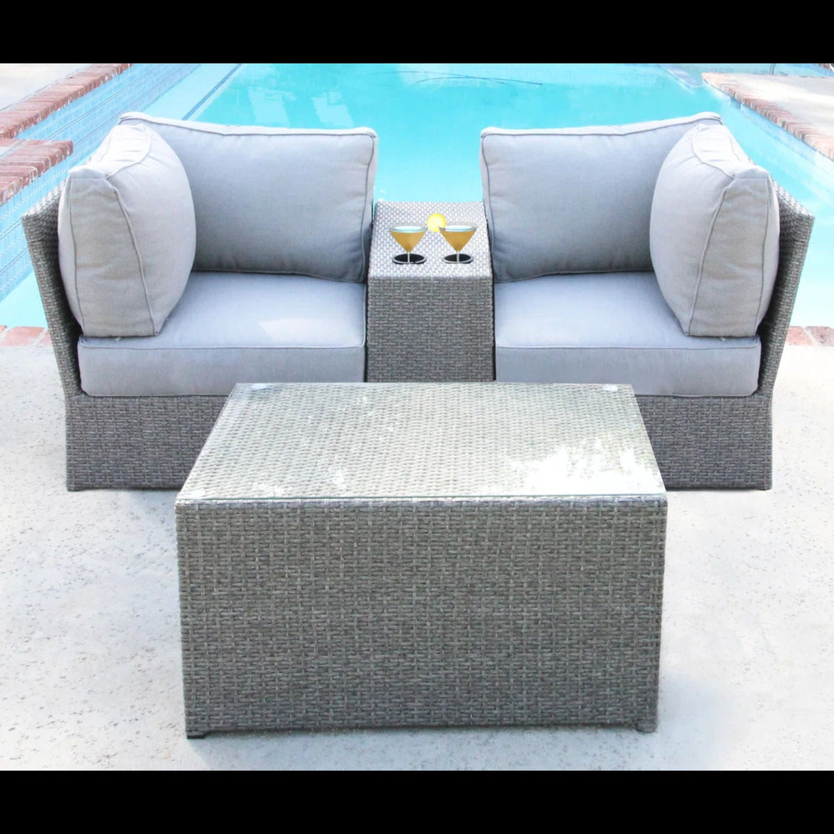 Comfortable Modern Patio Rattan Sectional Set With Cushions
